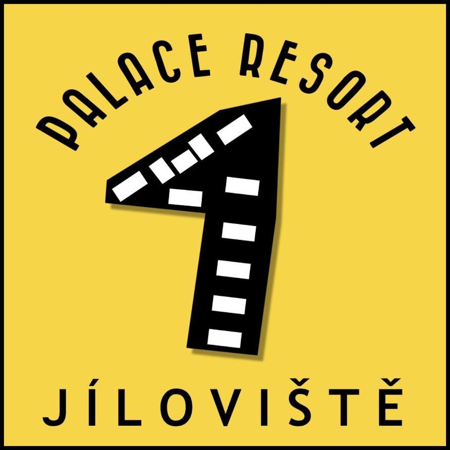 Hotel Palace Cinema Jíloviště Esterno foto